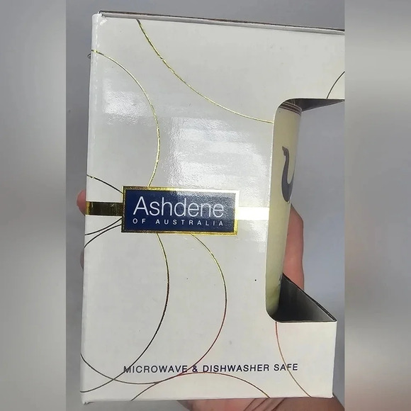 Ashdene Australia Indian Elephant Bone China Mug NIB Elephant Lover 🩷🖤 - Picture 2 of 11